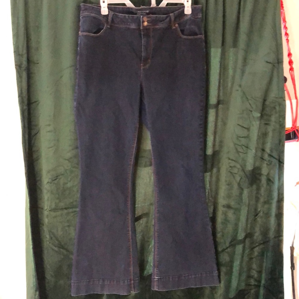 Dark wash Maurice’s boot cut jeans